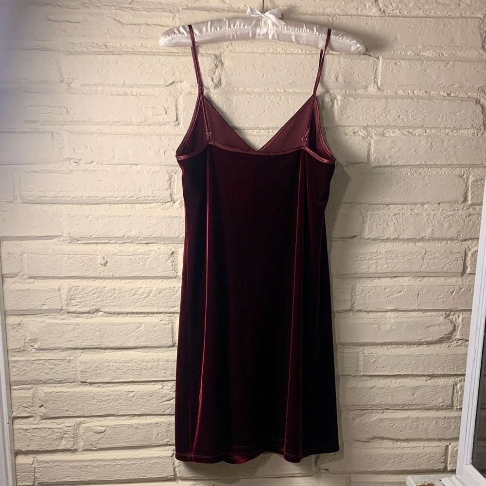 Abercrombie & Fitch Burgundy Mini Dress - Picture 3 of 11